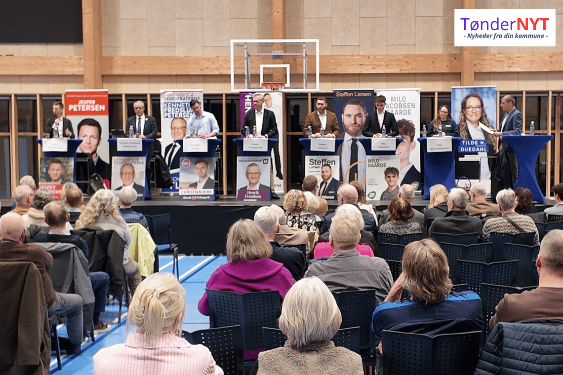 Fyldt hal og skarpe fronter: Valgdebat på Det Blå Gymnasium trak mange tilhørere